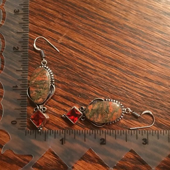 925 Sterling Unakite and Garnet Drop Dangle Pierced Earrings - Picture 4 of 5